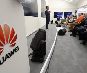 Huawei closes corporate sales division in Russia