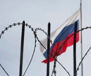 UK imposes sanctions against 4 Russian banks