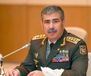 Azerbaijani minister of defense pays working visit to Türkiye