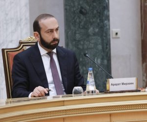 Mirzoyan: Baku, Yerevan continue talks on normalizing relations