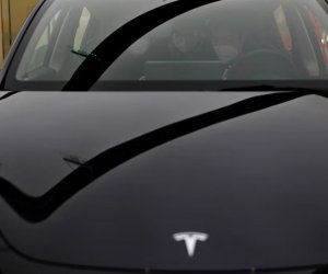 В Польше из-за бойкота сократились продажи Tesla