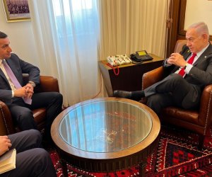 Hikmat Hajiyev meets with Israeli Prime Minister Benjamin Netanyahu