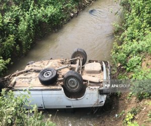 В Кюрдамире автомобиль опрокинулся в канал, погибли два человека