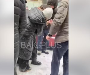 Bakıda gənc qız lükə düşüb – Video