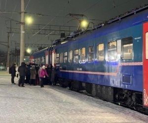 В Казахстане из-за закрытых трасс пассажирам будут организованы места в поездах