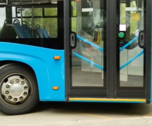 В Баку по пяти маршрутным линиям запустят новые автобусы