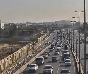 На ряде улиц и проспектов Баку затруднено движение транспорта