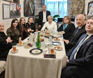 Лейла Алиева и Арзу Алиева посетили дом Полада Гашимова