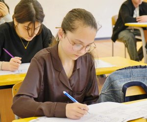 Apreldə imtahan verənlərin sayı açıqlanıb