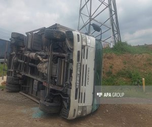 Ağstafada iki yük maşını toqquşub, xəsarət alan var