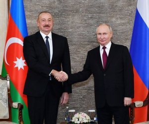 Владимир Путин поздравил президента Азербайджана