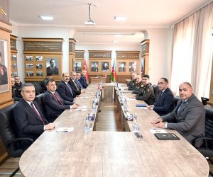 Azerbaijan, Türkiye discuss expanding military education cooperation