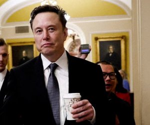 Elon Musk to proceed with lawsuit against OpenAI