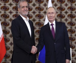 Putin və Pezeşkian telefonla danışıb
