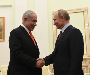 Путин поговорил по телефону с Нетаньяху