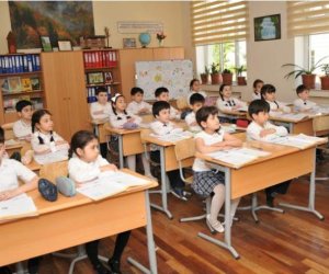 Sabahdan şagirdlərin yerdəyişməsi müvəqqəti dayandırılacaq