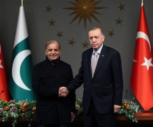 Ərdoğan və Şahbaz Şərif arasında telefon danışığı olub