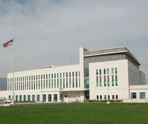 Сообщение посольства США об угрозе взрывов ТЦ Тбилиси оказалось ложным