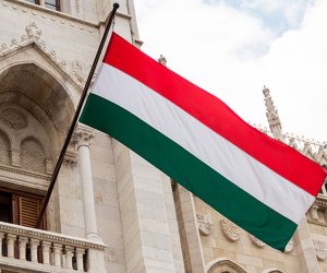 Венгрия выслала двух украинских дипломатов по обвинению в шпионаже