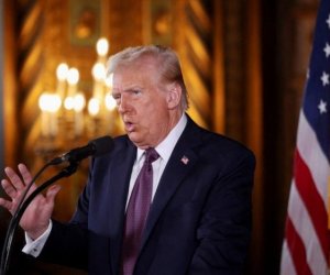 Трамп допустил исключения в введении пошлин на импорт