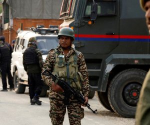 СМИ: Индия ударила по трем авиабазам Пакистана