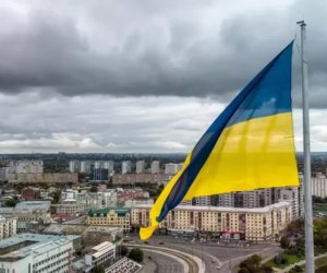DPA: Мерц, Макрон и Стармер отправились в Украину
