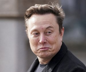 Tesla işçiləri İlon Maska qarşı üsyan edirlər