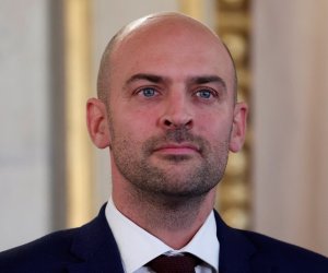 Глава МИД: Франция и США работают над санкциями в отношении России
