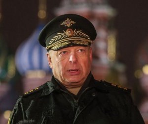 Путин уволил главкома Сухопутных войск