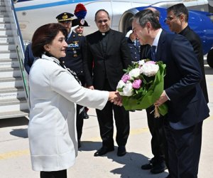 Sahibə Qafarova Papanın andiçmə mərasimində iştirak edəcək