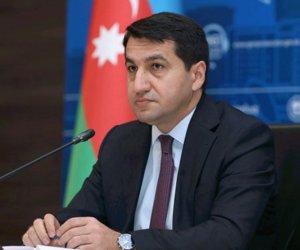 Hikmət Hacıyev İrana səfər edib