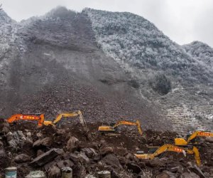 Çində torpaq sürüşməsi baş verib, ölənlər var