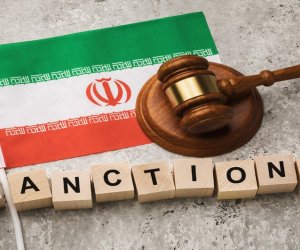США будут вводить санкции против поставщиков необработанных металлов и угля Ирану