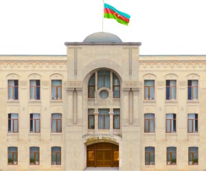 Əliyev Səhiyyə Nazirliyi ilə bağlı yeni sərəncam imzalayıb