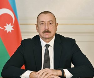 Ильхам Алиев поздравил грузинского коллегу