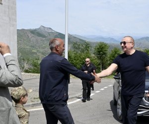 President Ilham Aliyev meets with residents in Lachin