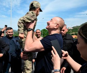 На официальных страницах Ильхама Алиева в соцсетях опубликованы кадры встречи с жителями Лачина На официальных страницах Ильхама Алиева в соцсетях опубликованы кадры встречи с жителями Лачина