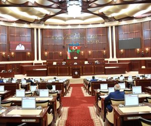 Milli Məclis yaz sessiyasında 65 qanun qəbul olunub