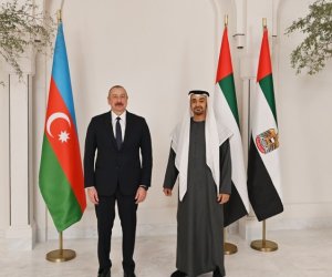 İlham Əliyev BƏƏ liderinə zəng edib