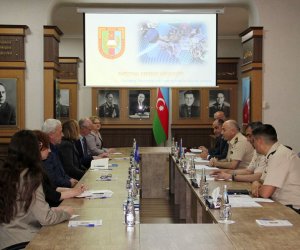Эксперты НАТО в Баку