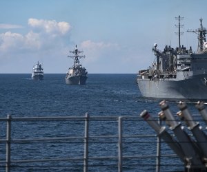 НАТО и Россия одновременно проведут учения на Балтике