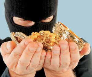 В Лиссабоне из ювелирного магазина похищены украшения на миллион евро