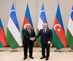 Əli Əsədov Özbəkistan Prezidenti ilə görüşüb