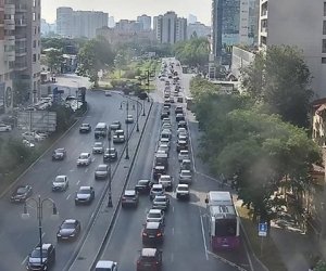 Bəzi yollarda tıxac var - Siyahı