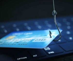 Ötən gün bank kartlarından 6 mindən çox pul vəsaiti oğurlanıb