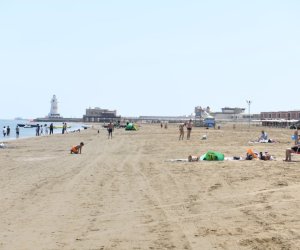 Azerbaijan prepares Baku beaches for summer season