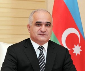 Алиев наградил вице-премьера Мустафаева орденом «За службу Отечеству»