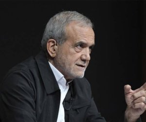 Iran vows retaliation after Israeli airstrikes kill senior commanders