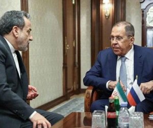 Лавров поговорил с Аракчи и осудил Израиль