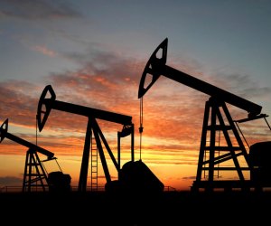 Из-за конфликта Израиля и Ирана нефть может взлететь до $300